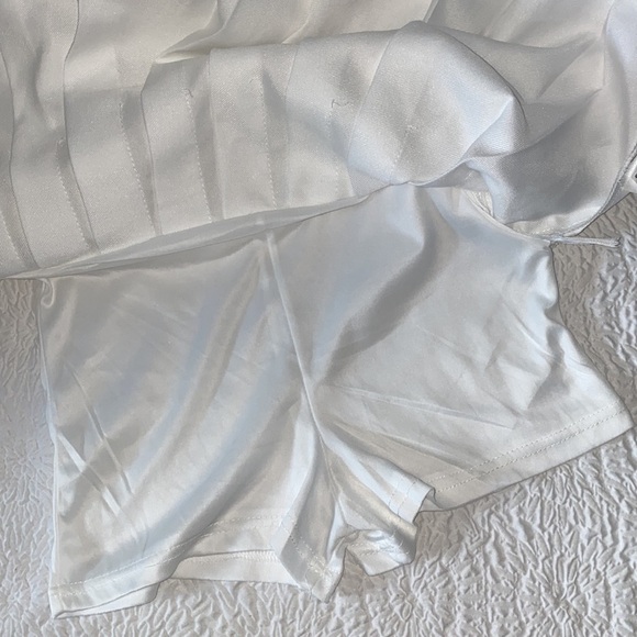 High Waist Skater Flare Pleated Tennis Skort - Picture 5 of 8